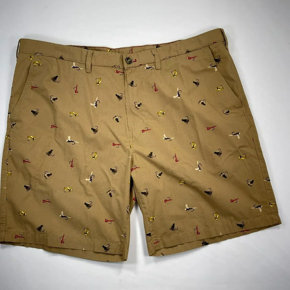 Eddie Bauer shorts with fishing lures printed, Size 42 - Picture 2 of 7